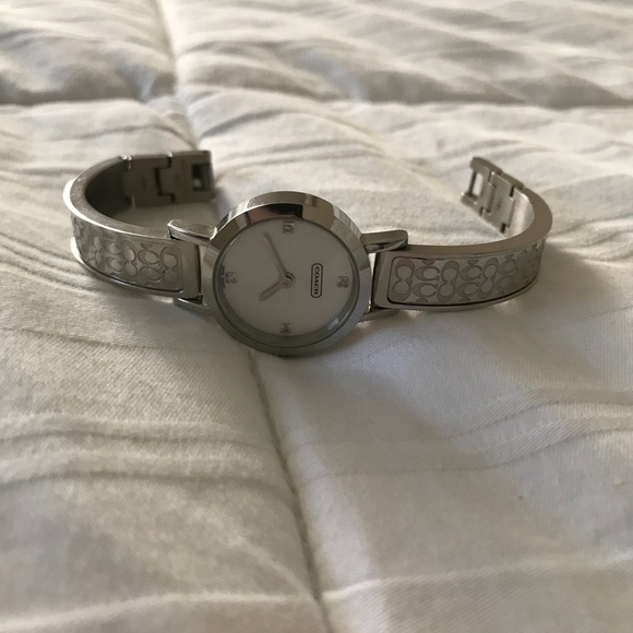 Coach watch - Picture 1 of 2